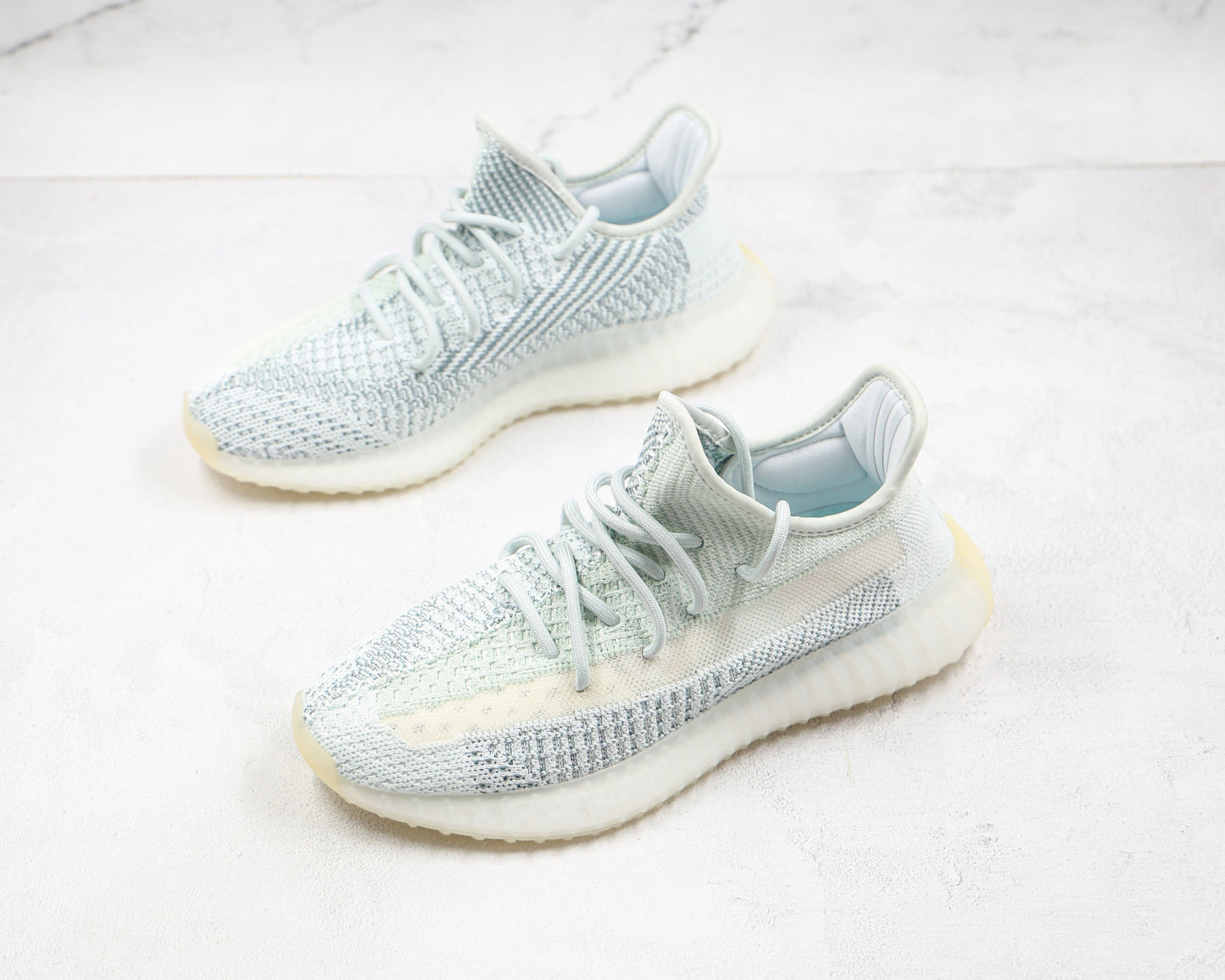 Adidas Yeezy Boost 350 V2 Cloud White (Refletivo) 