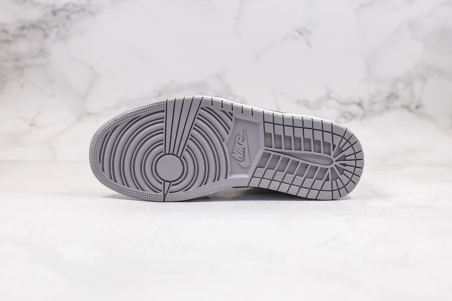 Jordan 1 Low Grey Toe 