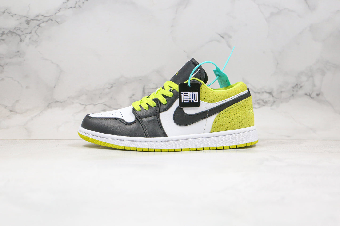 Jordan 1 Low Preto Cyber 