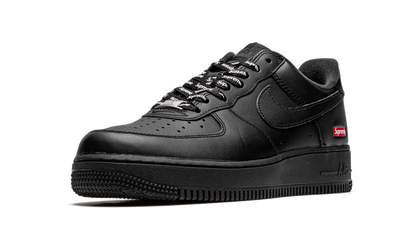 Nike Air Force 1 Low Supreme Preto