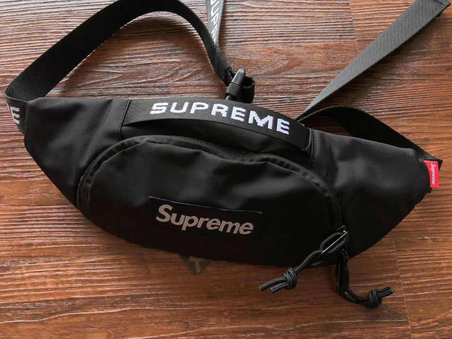 Bolsa de cintura Supreme preta