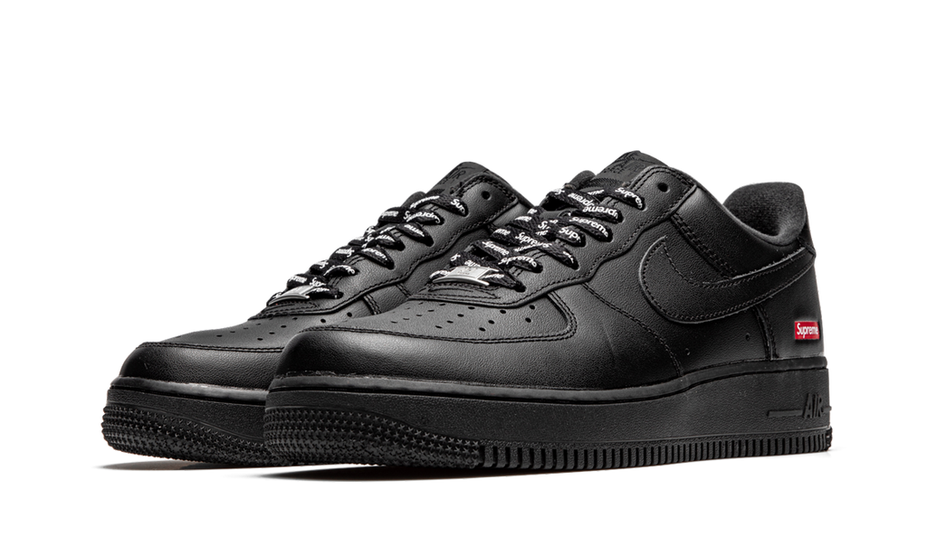 Nike Air Force 1 Low Supreme Preto