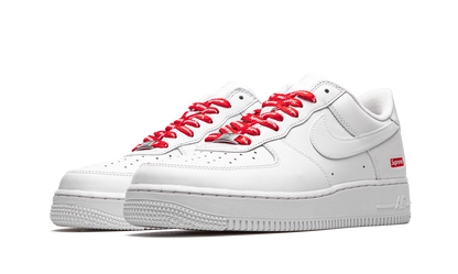 Nike Air Force 1 Low Supreme Branco