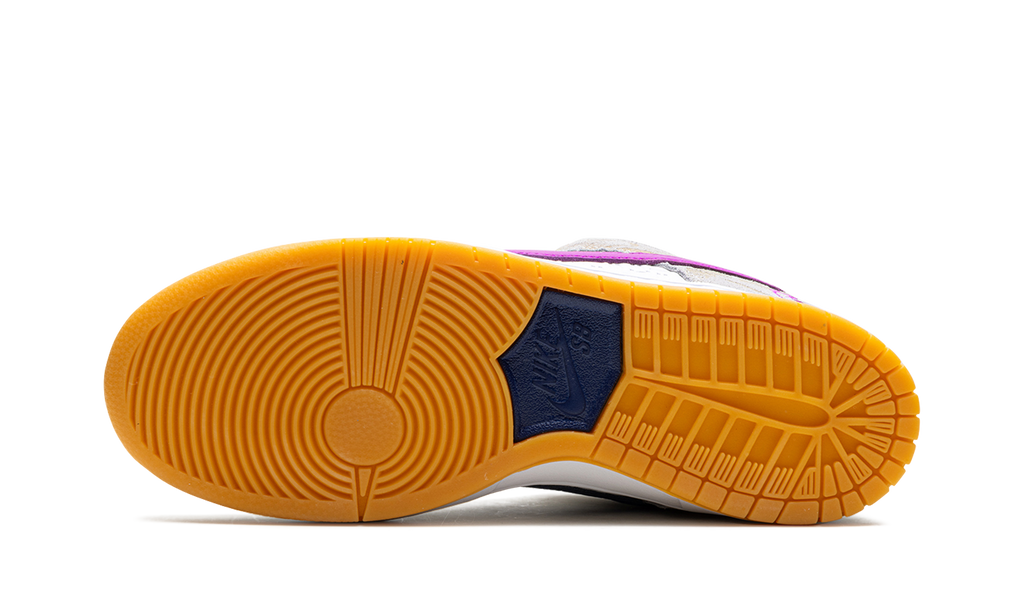 Nike SB Dunk Low x Rayssa Leal